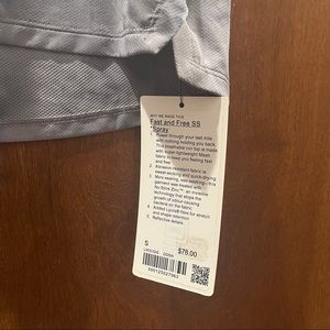 Lululemon small fast and free shirt - new